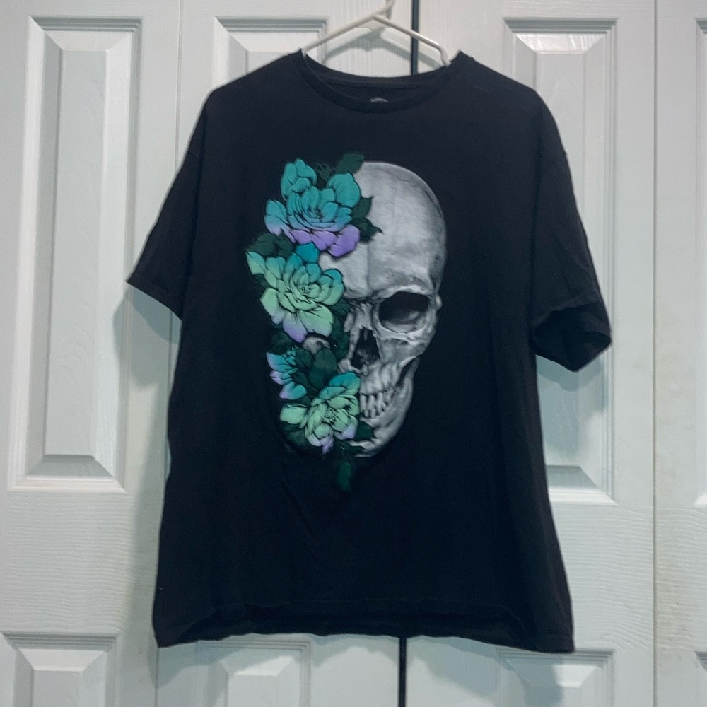 Human Skull And Roses Mens XL Black T Shirt Brand DOM Shirt 100% Cotton